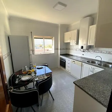 Mimosas דירה