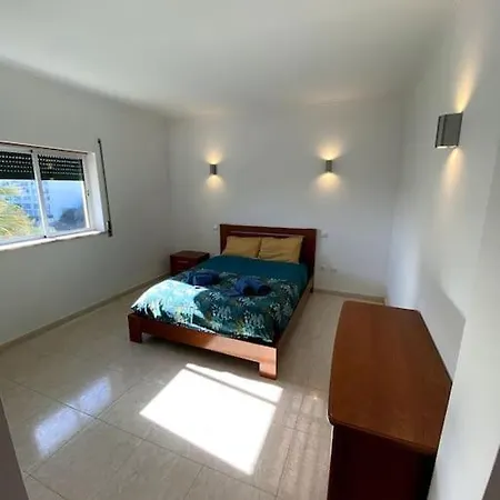 Mimosas Apartament *