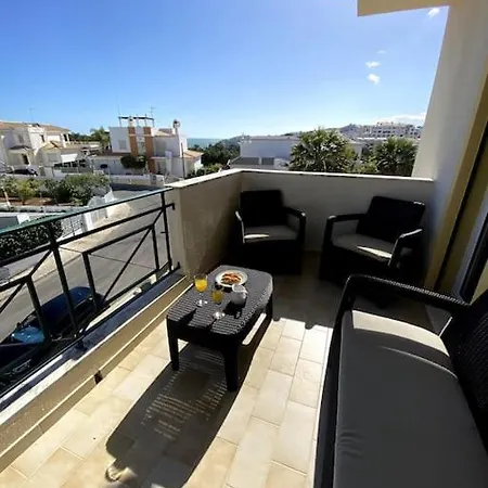 Mimosas Apartament *